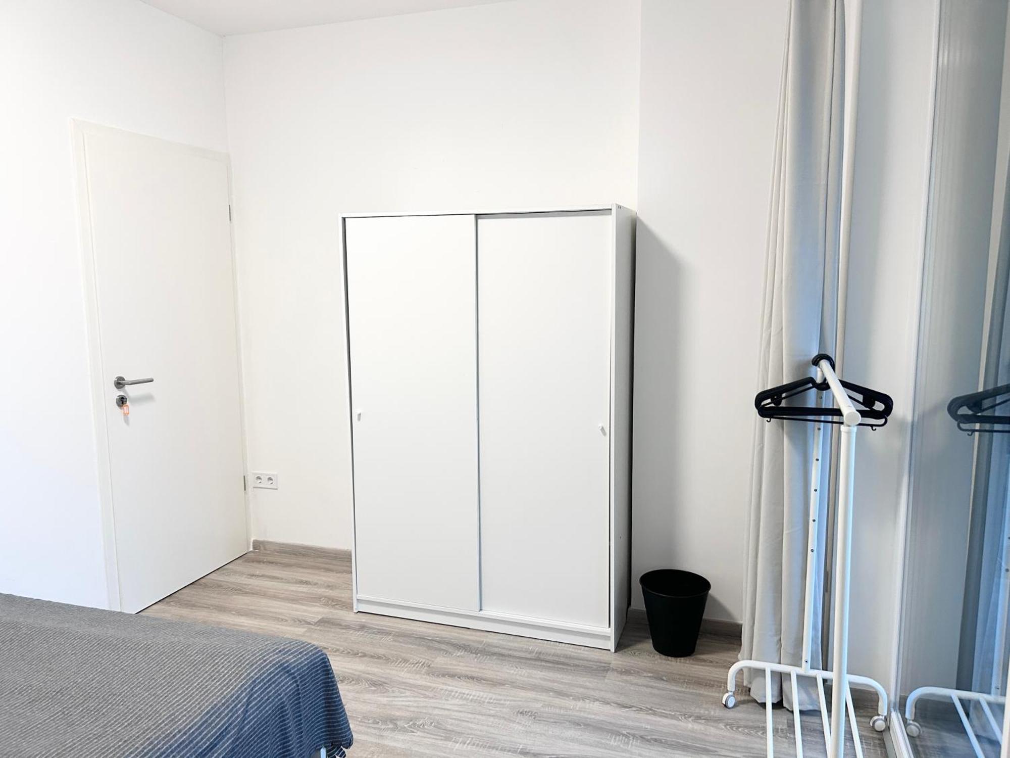 New 2022 Family&friends Downtown Ac 3br 2ba Free Parking Big Balcony Near Metro&train Station Self Check-in Budapeszt